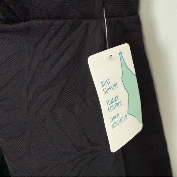 Swim Solutions Swimsuit Womens 16 Black Leaves One Piece Flyaway Swimdress - Picture 3 of 14